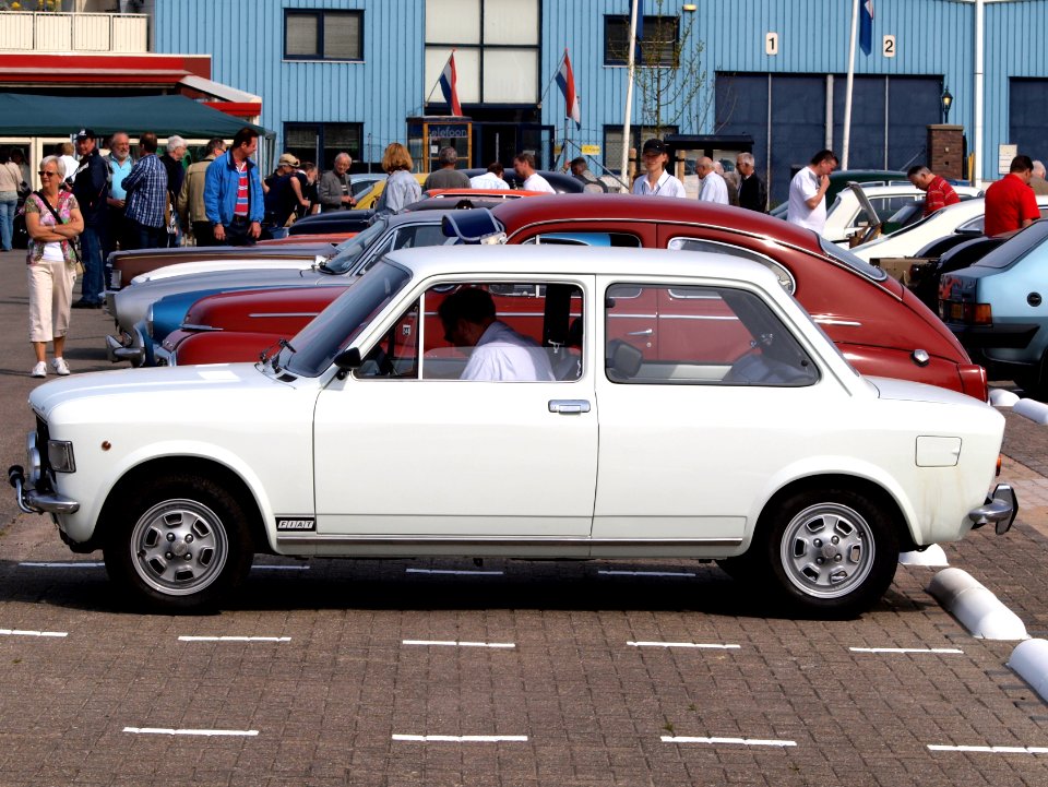 Fiat 128 Rally (1971), Dutch licence registration AL-01-63 pic2