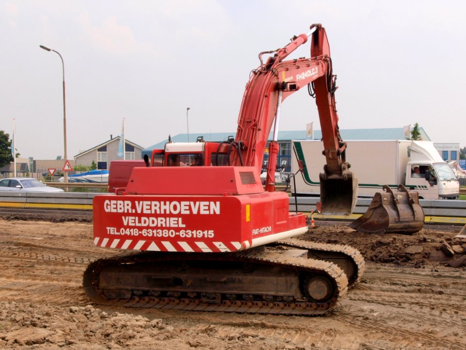 Fiat Hitachi FH240LC.3 p2