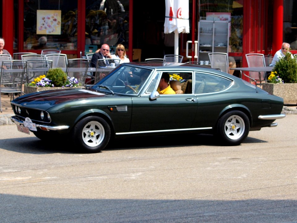 Fiat Dino 2400 coupe (1972) p1
