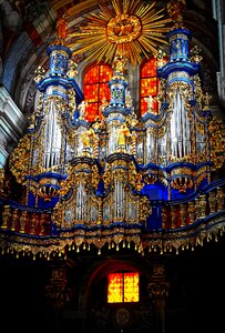 Music instrument chapel