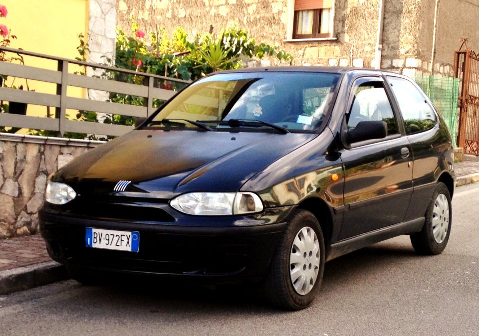 Fiat Palio 3-door black