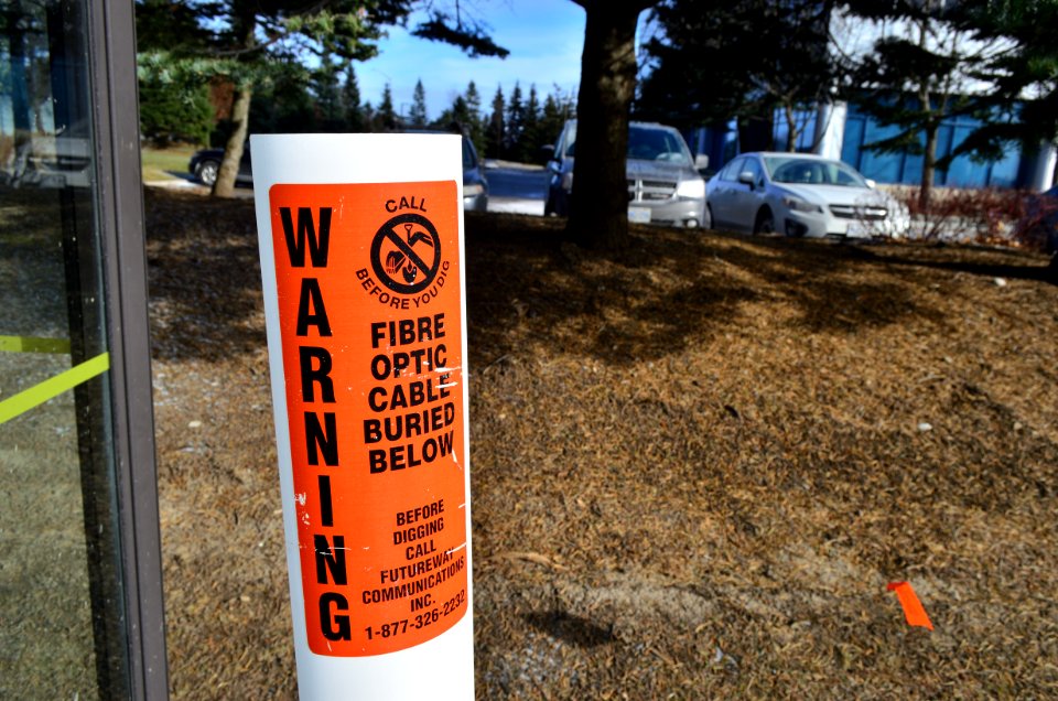FiberOpticWarning2