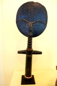 Figure (akuaba), Akan people, Ghana, wood, beads - Fitchburg Art Museum - DSC08958