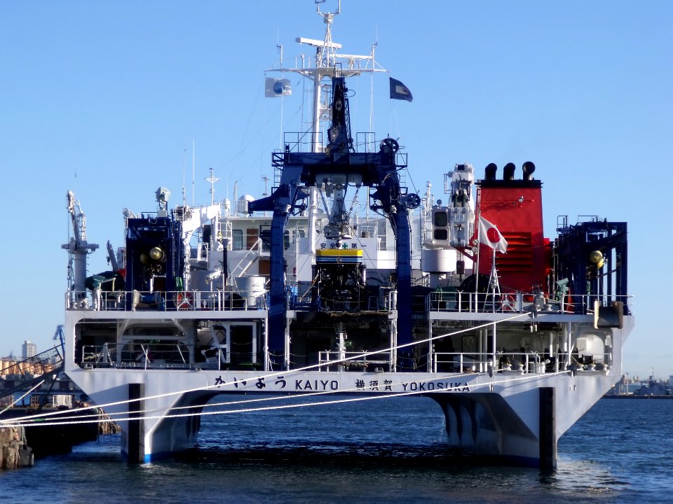 Figure from Kaiyo's right behind, an investigation ship of Japan Agency for Marine-Earth Science and Technology ,at the Shinko Pier of Yokohama Port