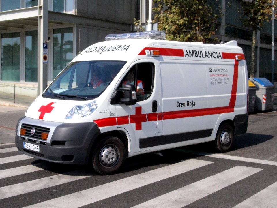 Fiat Ambulancia Creu Roja car A-05.01-B pic4