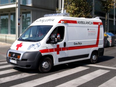 Fiat Ambulancia Creu Roja car A-05.01-B pic4