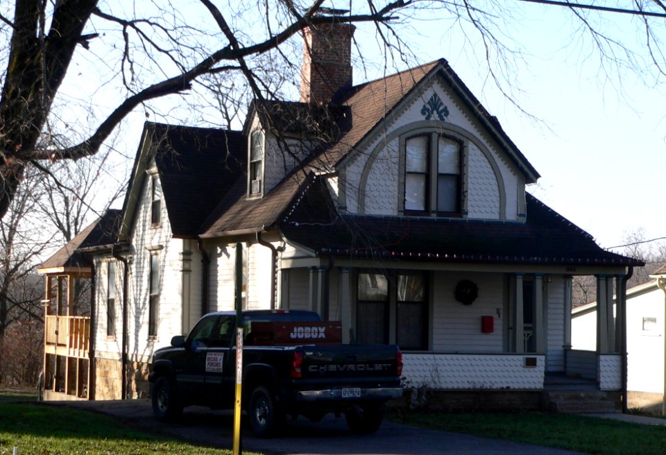 Fulton, Missouri 304 E 5th St from NE 1
