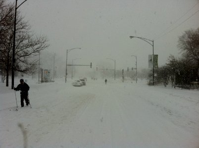 Fullerton Ave by the Zoo Feb 2 2011 storm