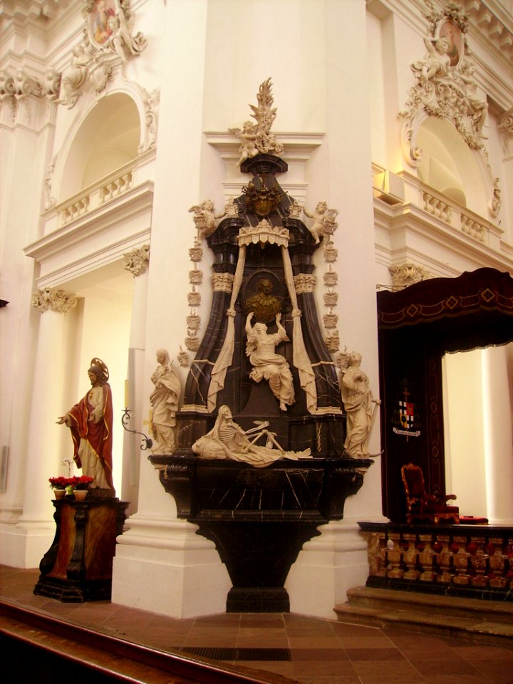 Fulda Dom St. Salvator & Bonifatius Innen Seitenaltar 2
