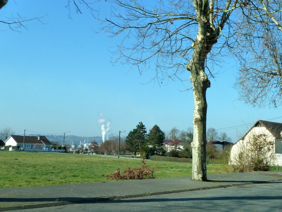Fummées de l'usine de Lacq