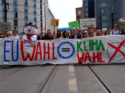 Front of the FridaysForFuture protest Berlin 24-05-2019 64