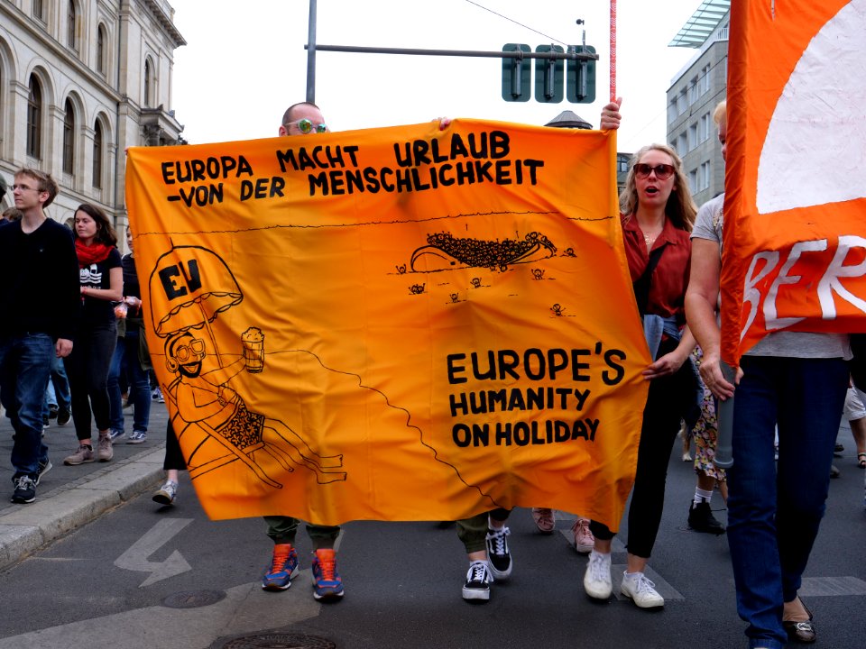 Front of the Seebrücke demonstration Berlin 06-07-2019 52