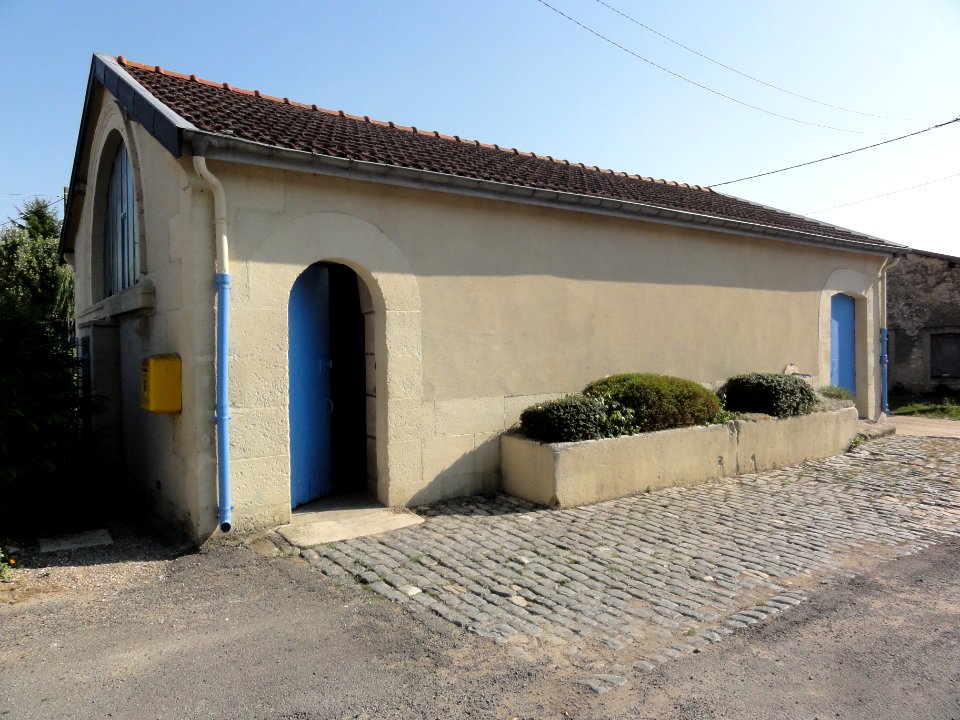 Fromeréville (Meuse) lavoir (01)