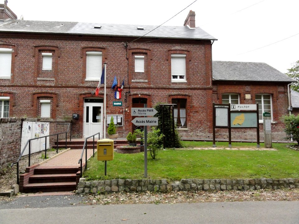 Fultot (Seine-Mar.) mairie-école (01)