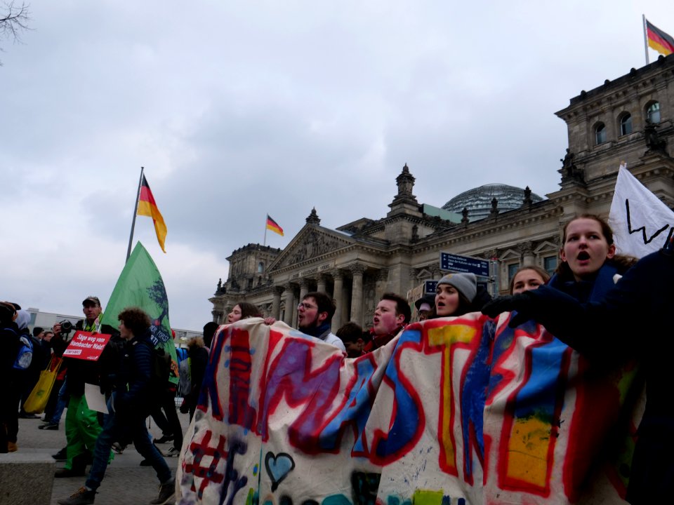 Front banner of the FridaysForFuture Demonstration 25-01-2019 Berlin 34