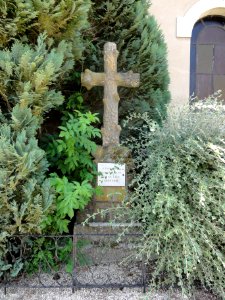 Fromezey (Meuse) croix souvenir cimetière