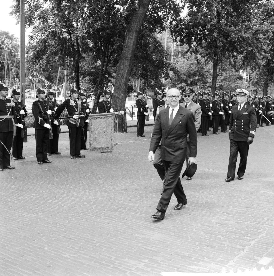 Frondiri in Rotterdam, bij de Roei en zeilvereniging De Maas, Bestanddeelnr 911-3901