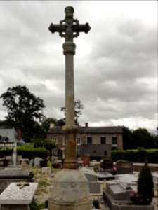Fultot (Seine-Mar.) croix du cimetière