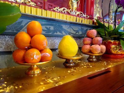 Fruit offerings at Fenghuang Mountain 1