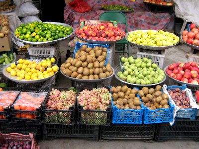 Fruit Bazzar - Front of Red crescent building - Panjrah - Nishapur 18