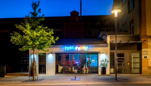 Frozzi Frutti in Tübingen bei Nacht
