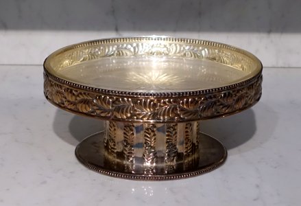 Fruit bowl, designed by Josef Emanuel Margold, Firma Carl Schappel, Haida, before 1914, white metal, silvered - Museum Künstlerkolonie Darmstadt - Mathildenhöhe - Darmstadt, Germany - DSC06007