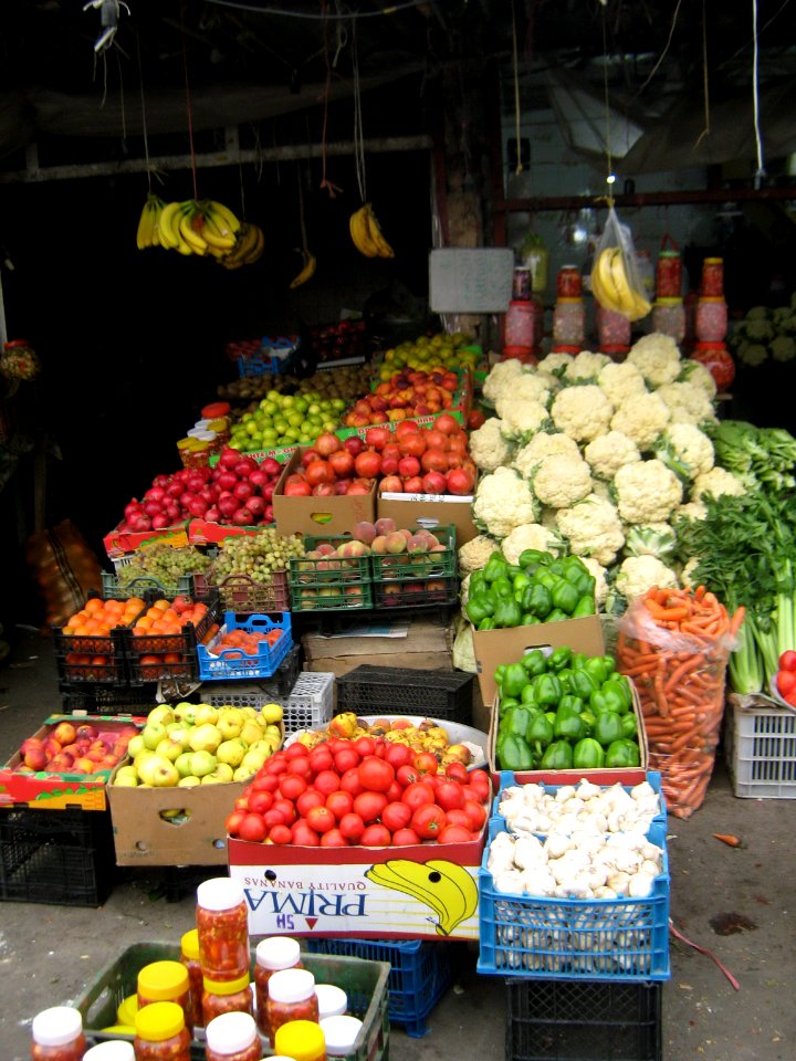 Fruit Bazzar - Front of Red crescent building - Panjrah - Nishapur 22