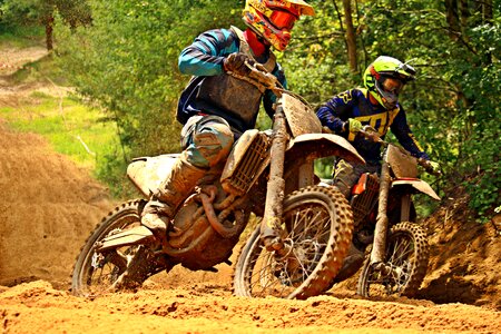 Motorsport cross racing