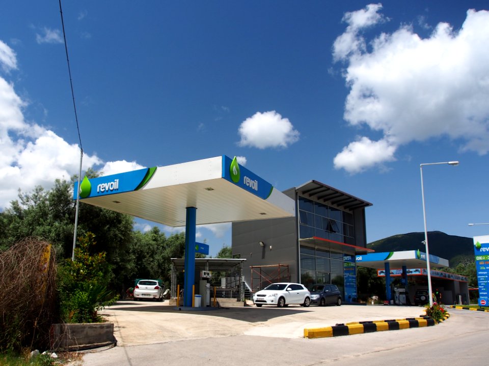 Fuel station RevOil, pic1