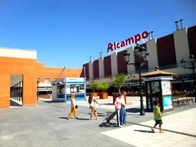 Fuenlabrada - Barrio de Loranca - Centro Comercial Plaza Loranca 2 (2)
