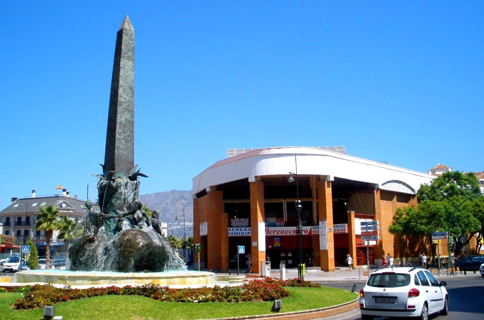 Fuengirola - Rotonda y Fuente del Obelisco 1