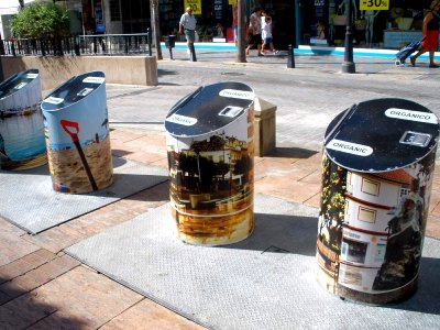 Fuengirola - Contenedores de reciclaje 6
