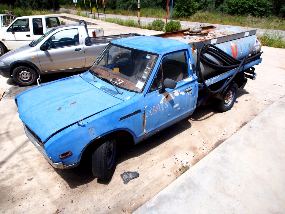 Fuel bowser Datsun 1500, AVIN, pic6