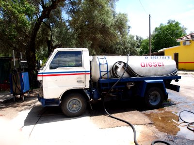 Fuel bowser Mazda, Aegean, pic5