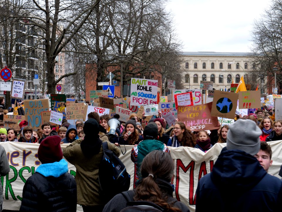 Front banner of the FridaysForFuture demonstration Berlin 15-03-2019 14