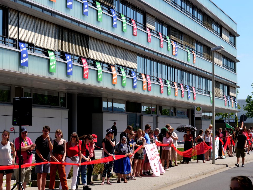 FridaysForFuture protest Cottbus red line at LEAG headquater 26-07-2019 20