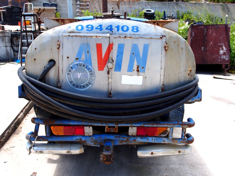 Fuel bowser Datsun 1500, AVIN, pic9