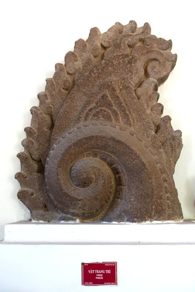 Frieze, Tra Kieu, 7th-8th century, Quang Nam - Museum of Cham Sculpture - Danang, Vietnam - DSC01619