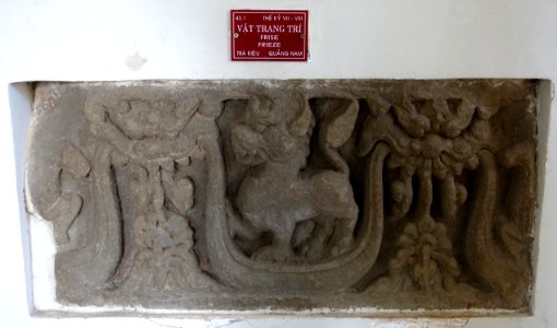 Frieze, Tra Kieu, 7th-8th century, Quang Nam - Museum of Cham Sculpture - Danang, Vietnam - DSC01510