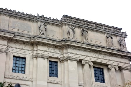 Frieze - Brooklyn Museum - Brooklyn, NY - DSC08212