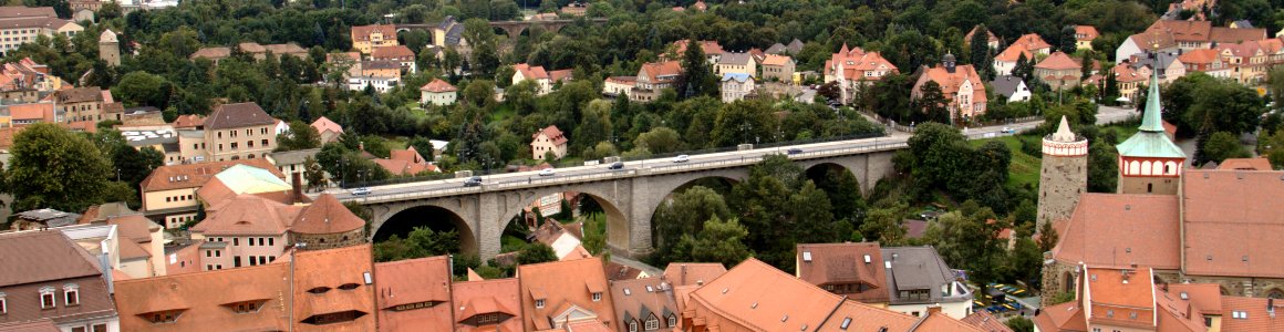 Friedensbrücke vom St. Petri Dom aus gesehen