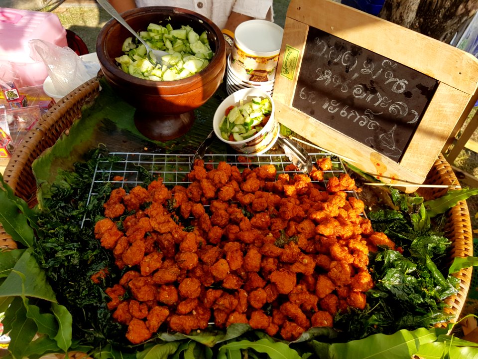 Fried torch-ginger patties - Bangkok National Museum - 2017-04-22 (001)