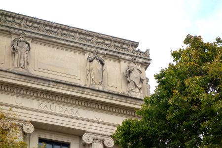 Frieze - Brooklyn Museum - Brooklyn, NY - DSC08216