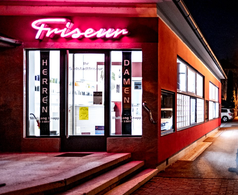 Friseur Knapp in Tübingen von Außen 2019