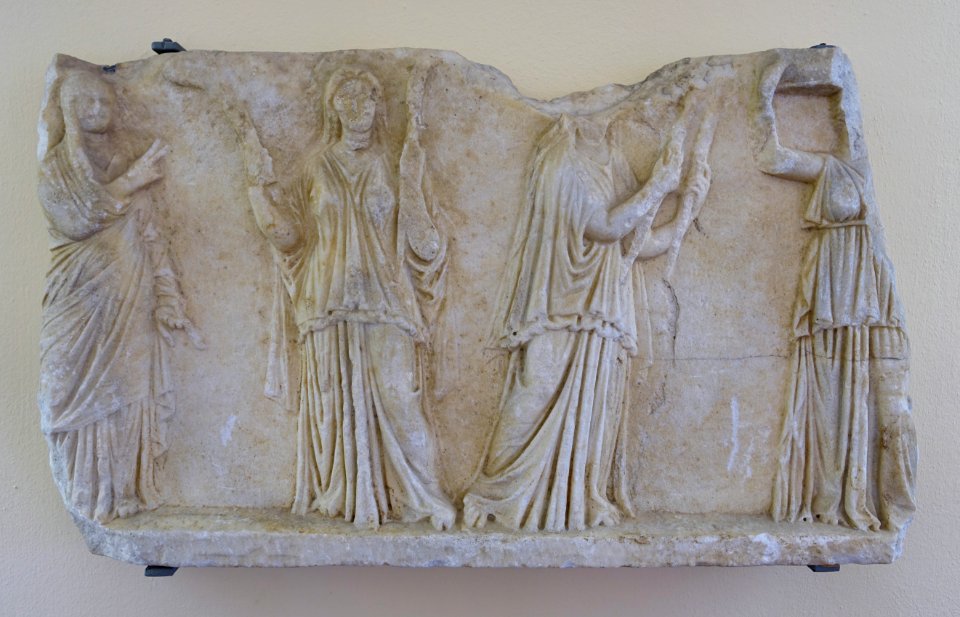 Frieze with procession of women, Halikarnassos, c. 200 BC, H 4794 - Martin von Wagner Museum - Würzburg, Germany - DSC05871