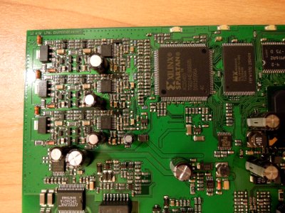 Fritz!Box 7170v1 Platinenvorderseite XC3S400 von Xilinx
