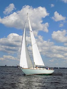 Frigate 36 sailboat Fiddler's Green II 3642