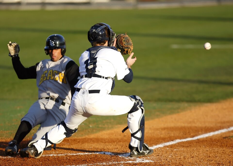 Player baseball catcher game