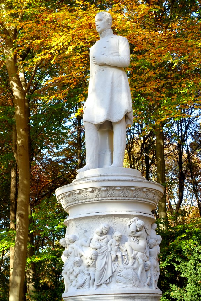 Friedrich Wilhelm III by Friedrich Drake - Großer Tiergarten, Berlin, Germany - DSC09476