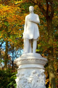 Friedrich Wilhelm III by Friedrich Drake - Großer Tiergarten, Berlin, Germany - DSC09481